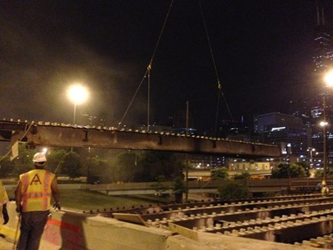 Girder removal during a night operation